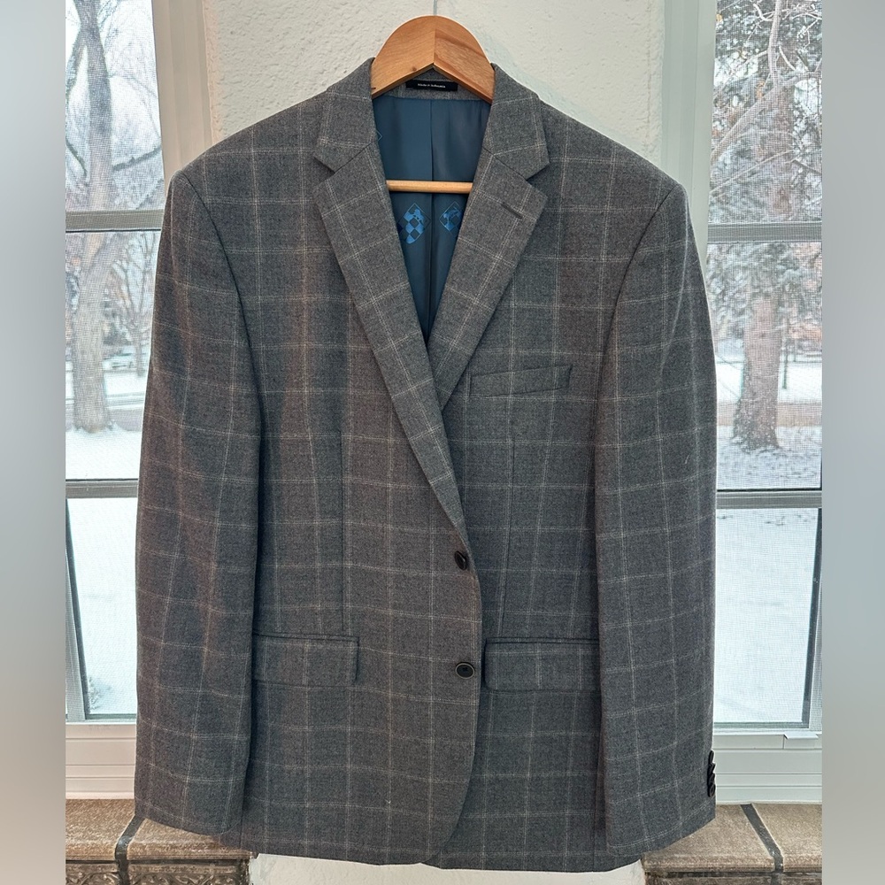 Vince Camuto 100% Wool Natural Fiber Gray Plaid Blazer 44R
